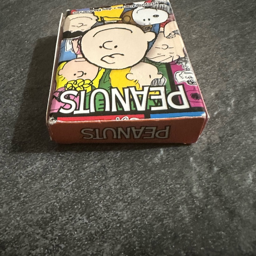 Peanuts Colorful Playing Cards - Picture 2 of 7